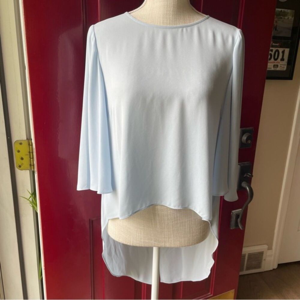 BCBG MaxAzria Flowing with Ties in Back Bat Wing Long Top Blouse Blue (Size S)